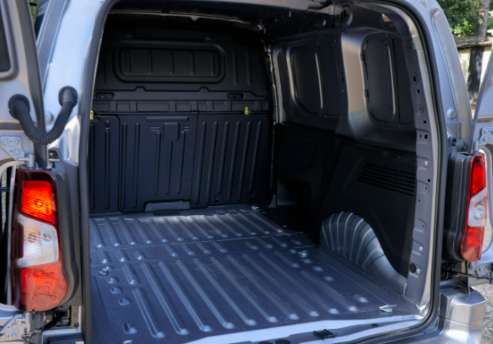 PEUGEOT PARTNER STANDARD DIESEL 1.5 BlueHDi 100 Professional Plus Van